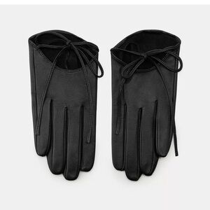 NWT: Zara Elegant Black Leather Gloves with adjustable tie in Sz:M